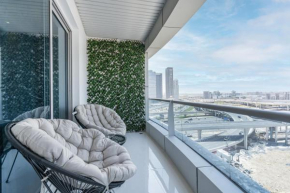 Close to Metro 1BR with Sofa Bed in Marina Diamond- Allsopp&Allsopp
